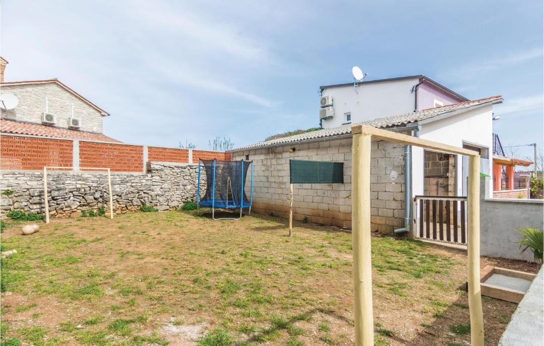 Photo of Buildings in Grzini