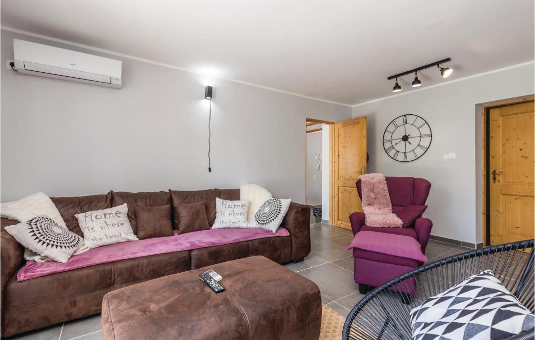 Photo of Livingroom in Plaski