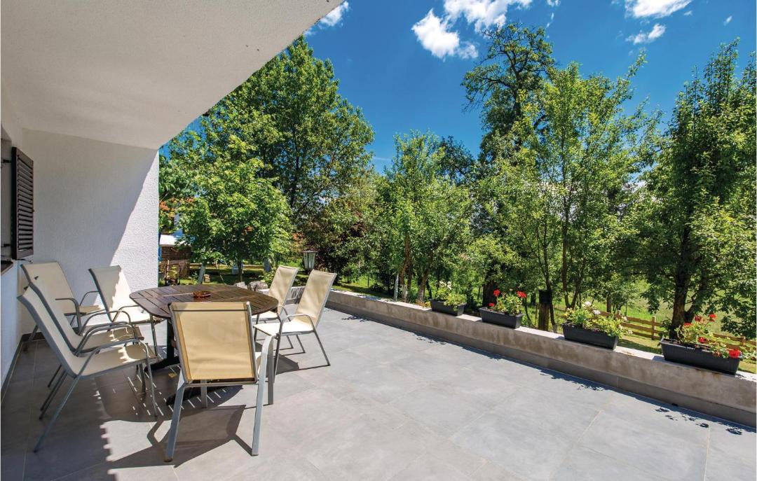 Photo of Patio Balcony in Plaski