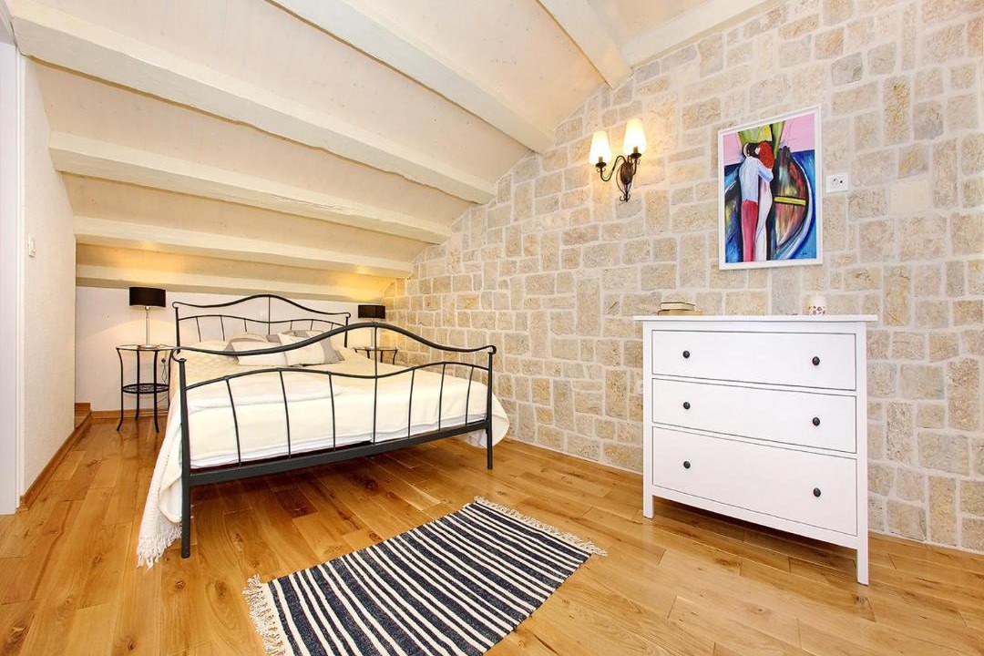 Photo of Others in Sutomiscica