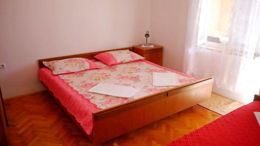Photo of Bedroom in Metajna