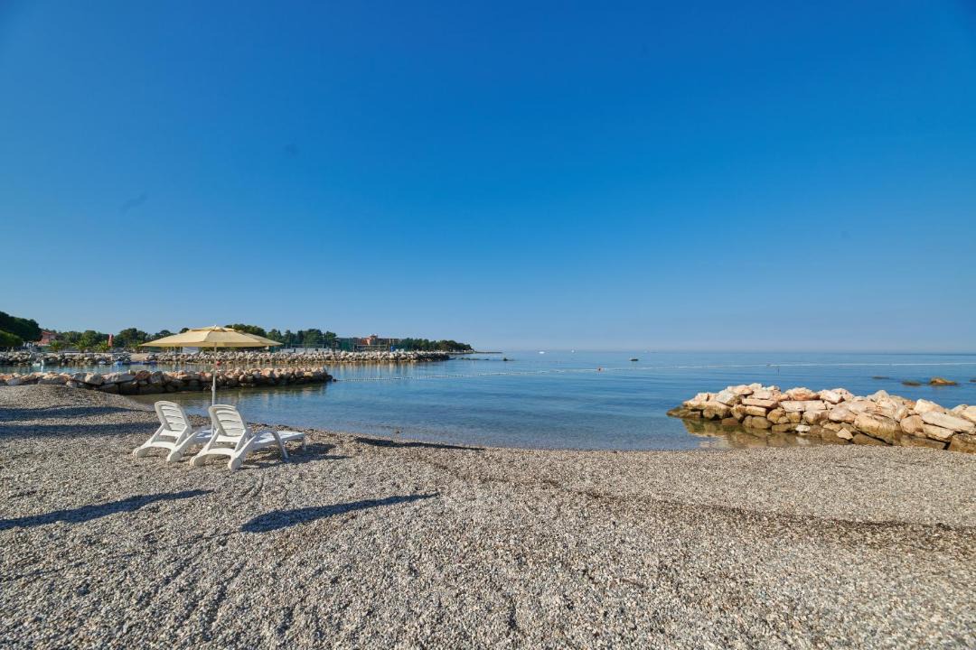 Photo of Others in Monterol