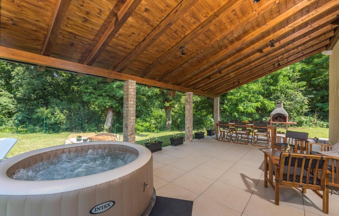 Photo of Patio Balcony in Pazin