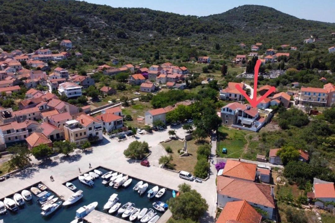 Photo of Others in Veli Iz