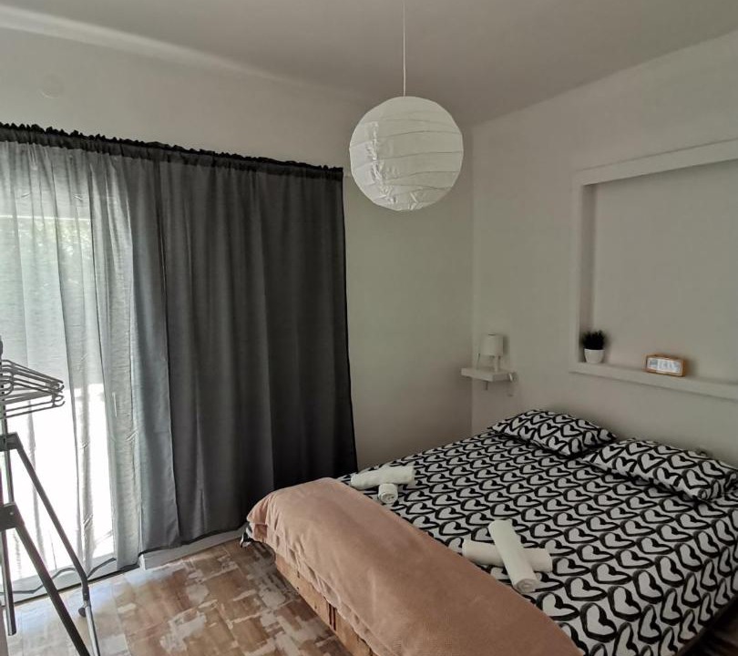 Photo of Bedroom in Cove Parja