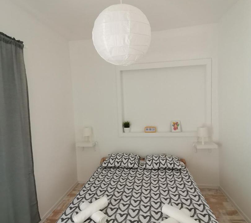 Photo of Bedroom in Cove Parja