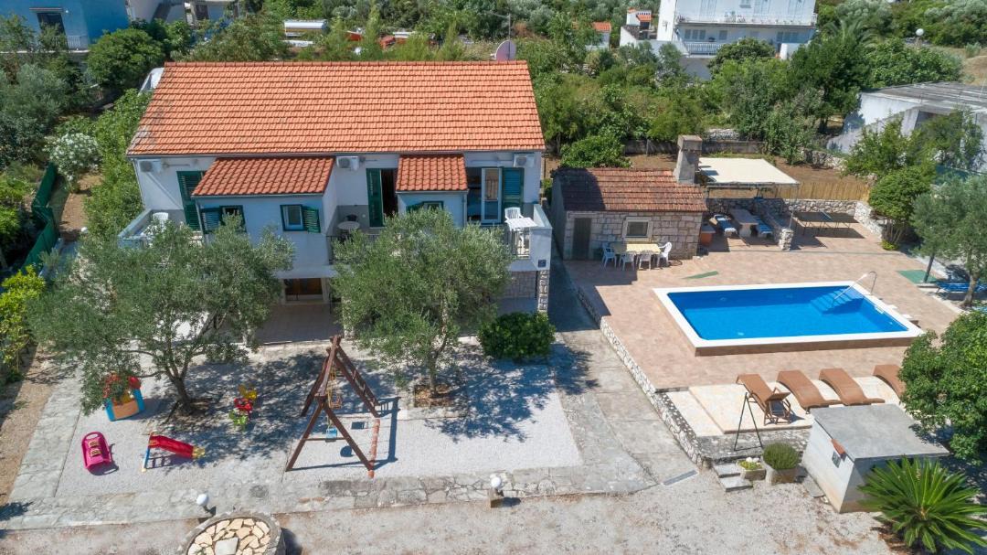 Photo of Others in Cove Tri Zala (Zrnovo)