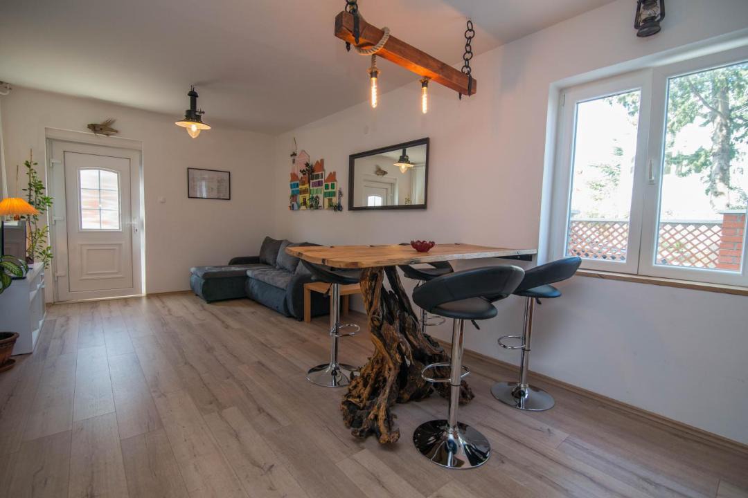 Photo of Livingroom in Cove Murtar
