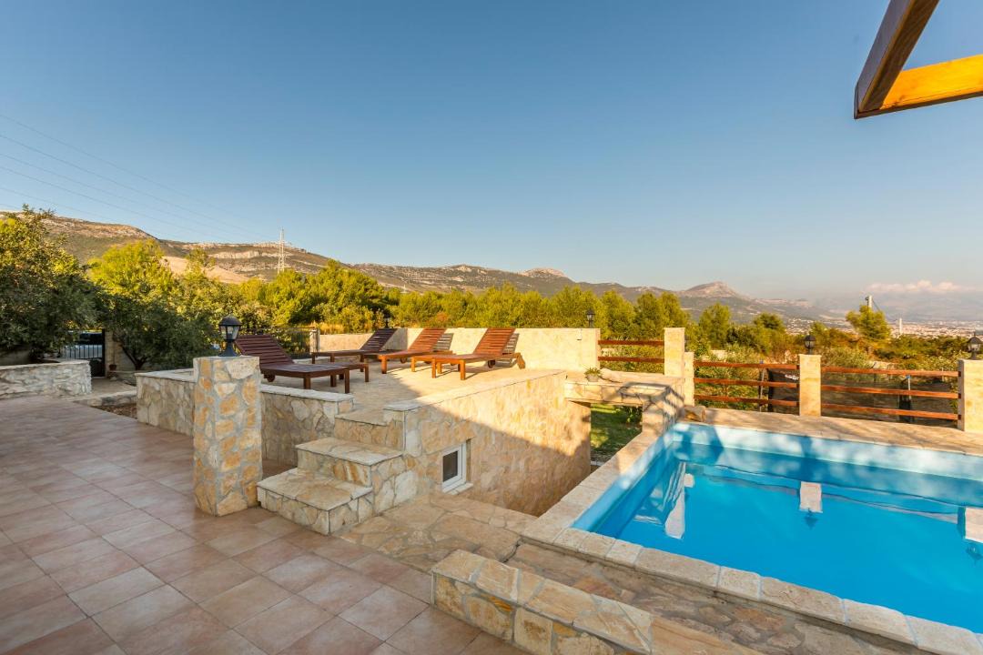 Photo of Outdoor in Rudine
