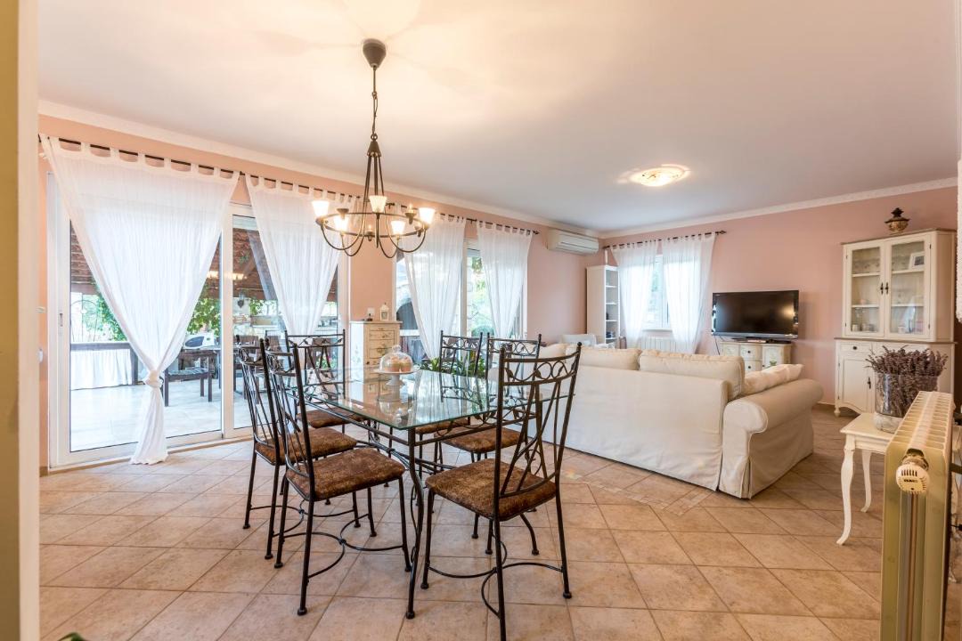 Photo of Livingroom in Rudine