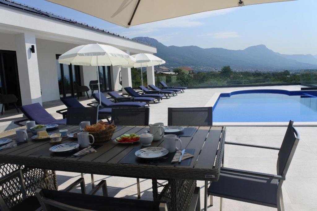 Photo of Patio Balcony in Rudine