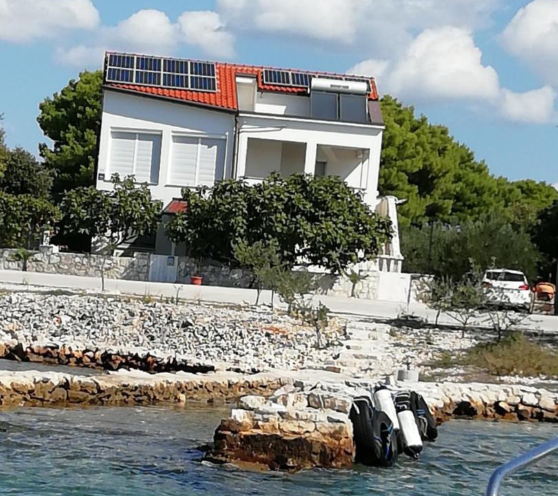 Photo of Buildings in Betina