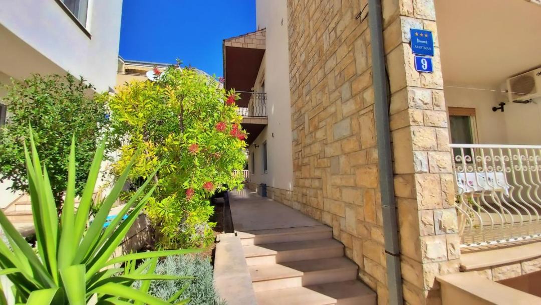 Photo of Others in Omis