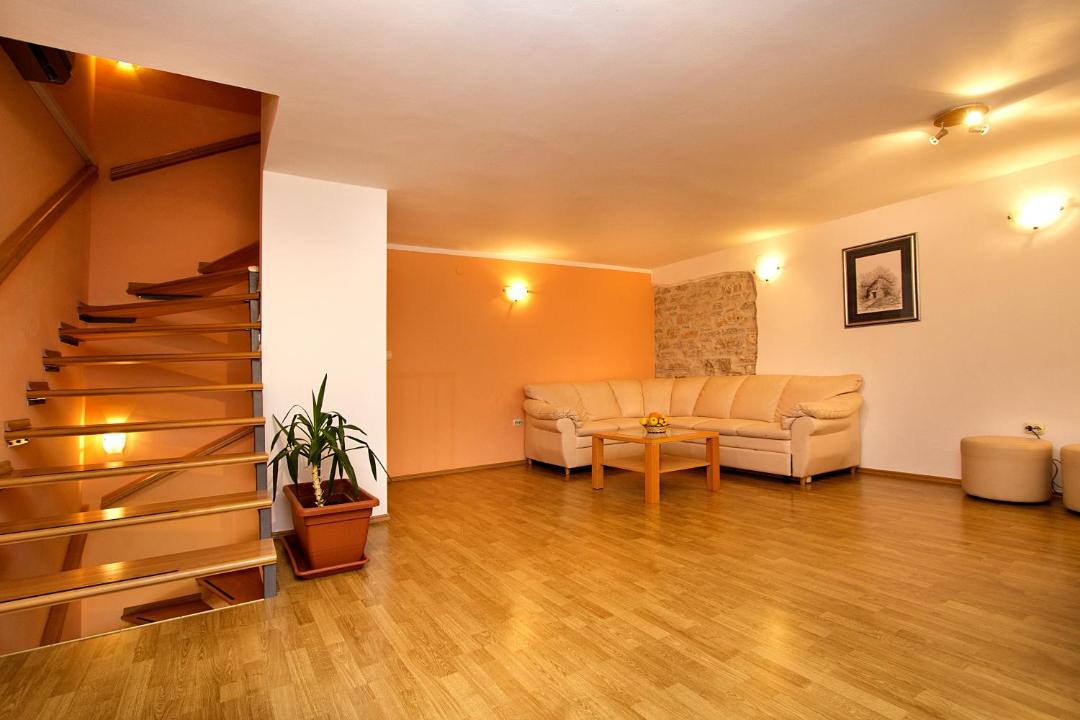 Photo of Livingroom in Orihi