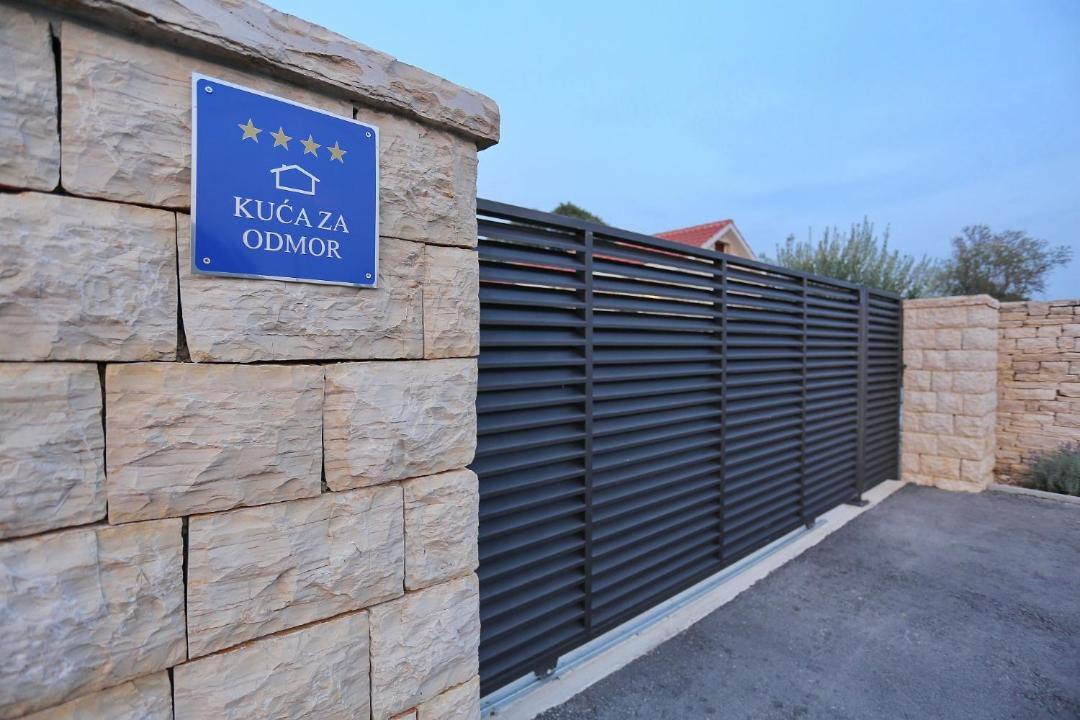 Photo of Buildings in Skabrnja