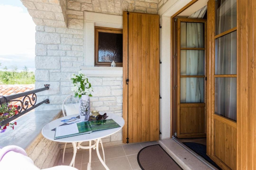 Photo of Patio Balcony in Jakovici