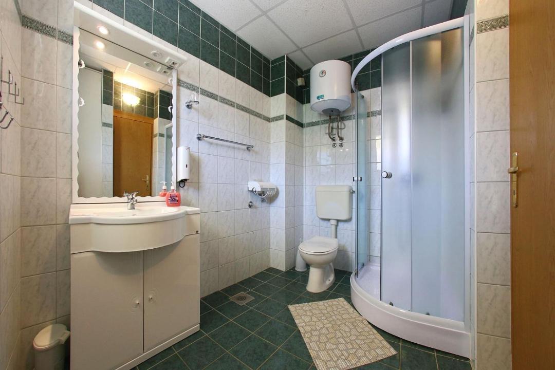 Photo of Bathroom in Tkon