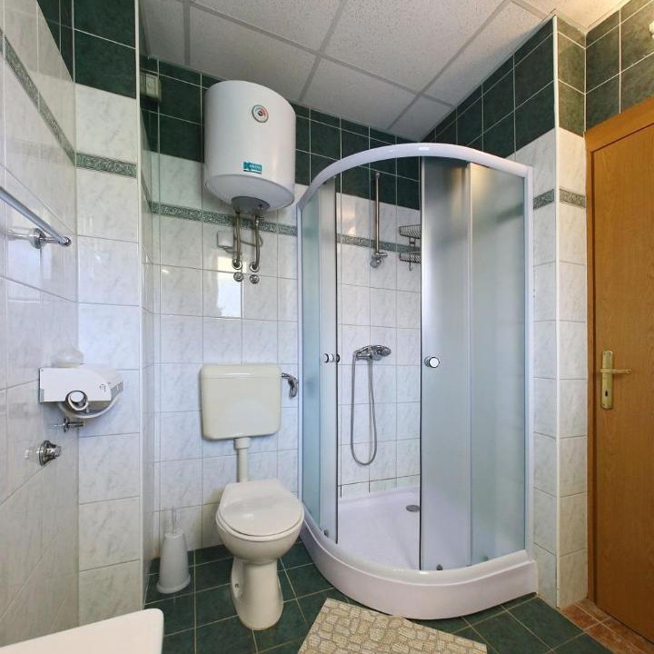 Photo of Bathroom in Tkon