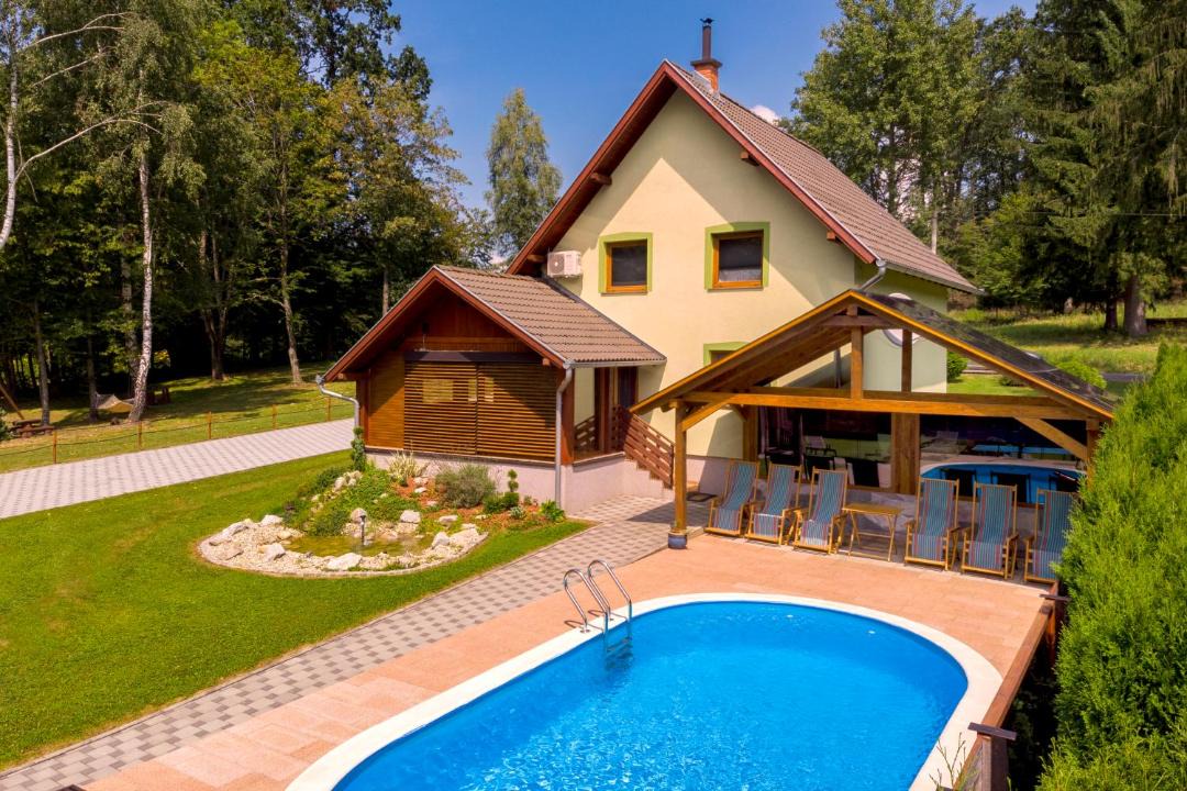 Photo of Others in Brestovac