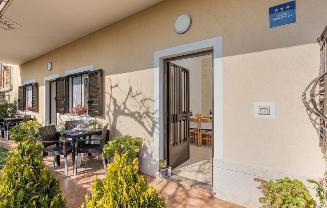 Photo of Patio Balcony in Lovrecica