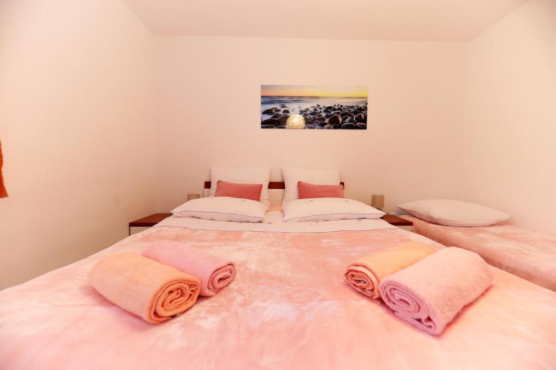 Photo of Bedroom in Rtina