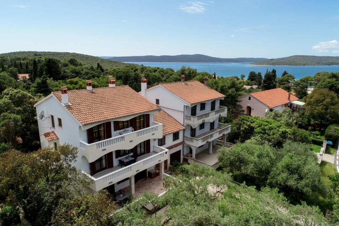 Photo of Buildings in Muline