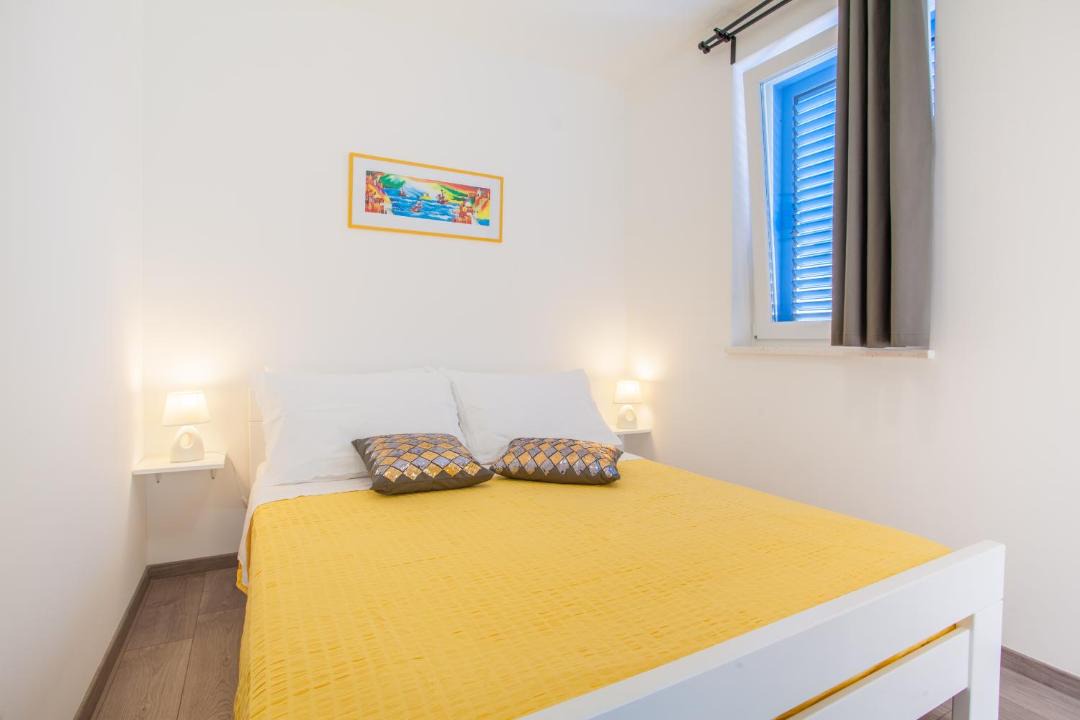Photo of Bedroom in Cres