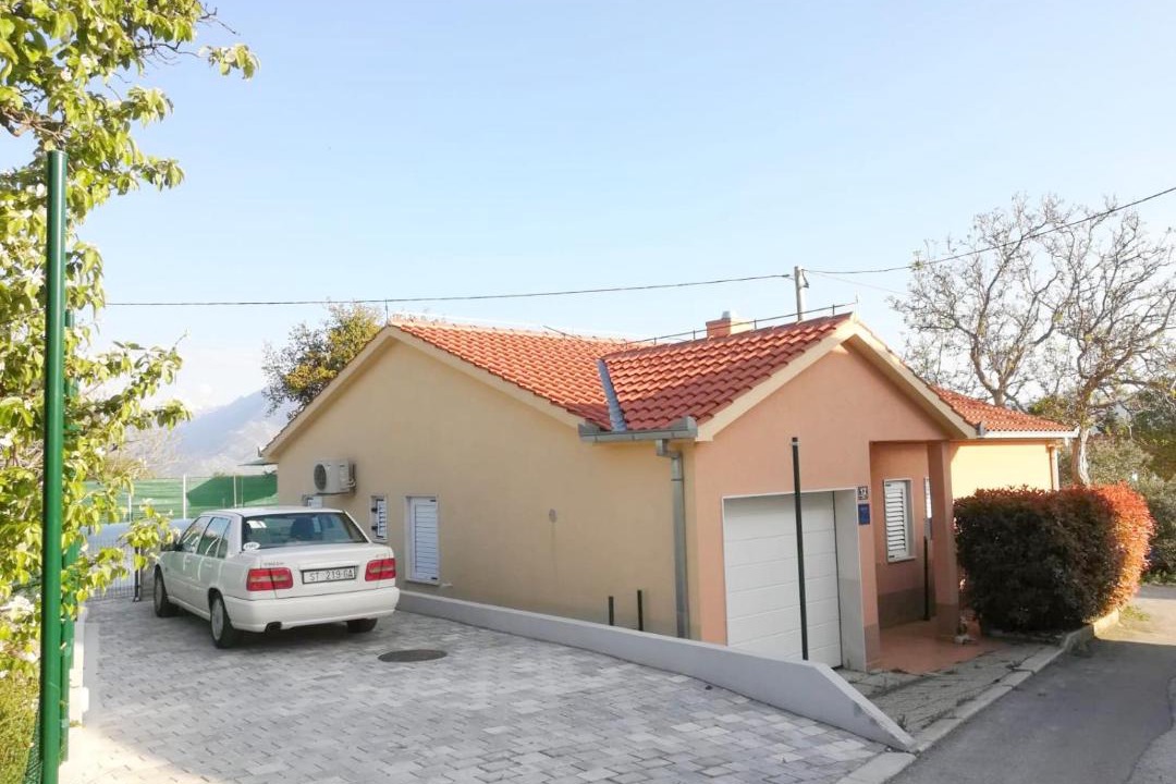 Photo of Buildings in Sestanovac