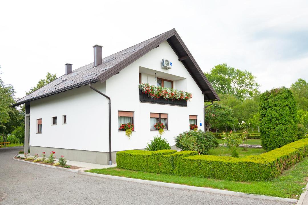 Photo of Others in Seliste