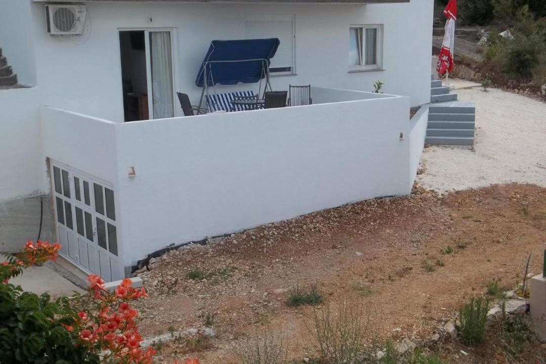 Photo of Buildings in Drace