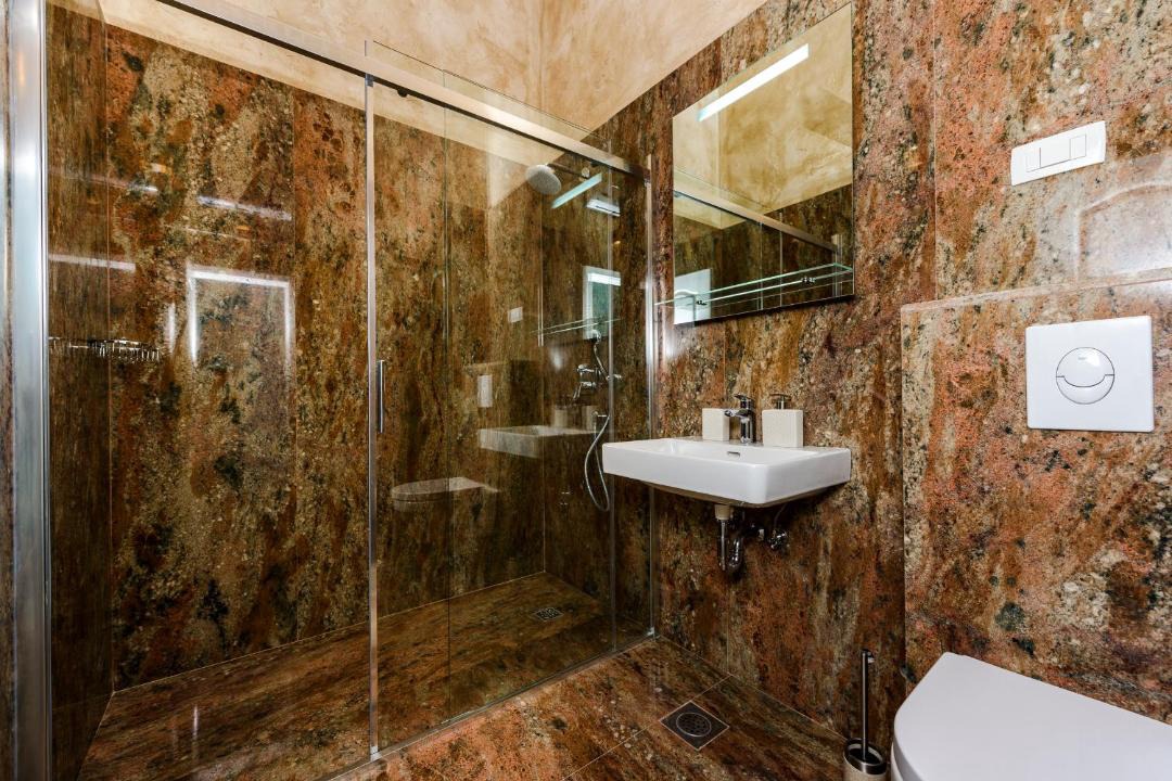 Photo of Bathroom in Lovorno