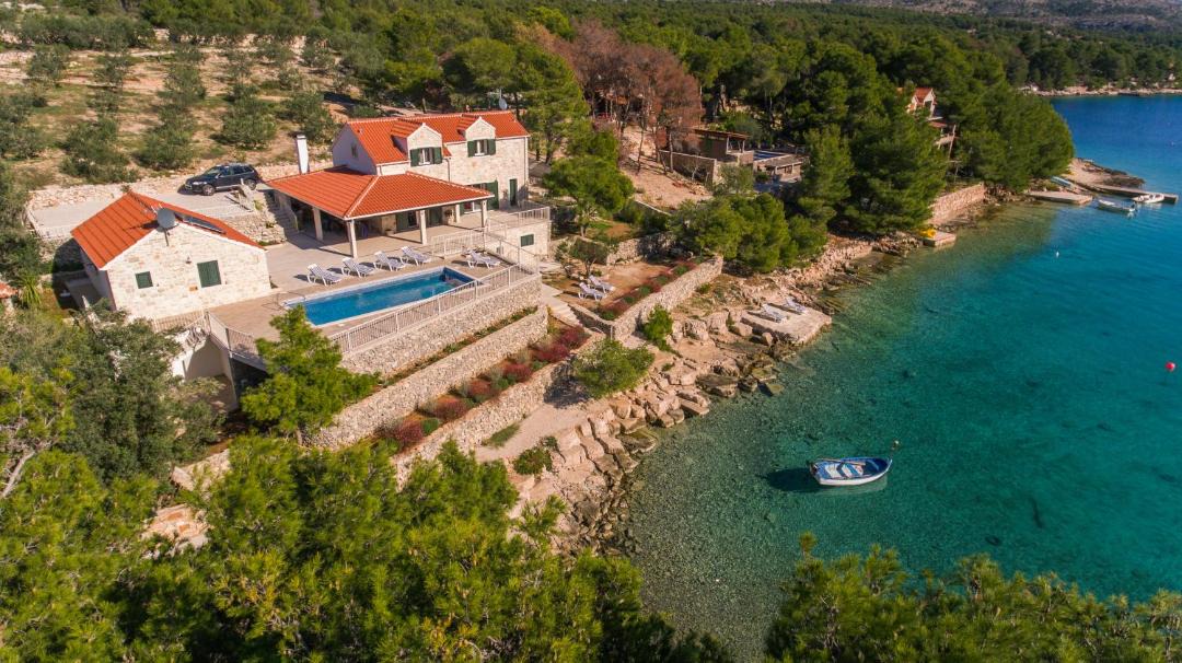 Photo of Outdoor in Cove Osibova (Milna)
