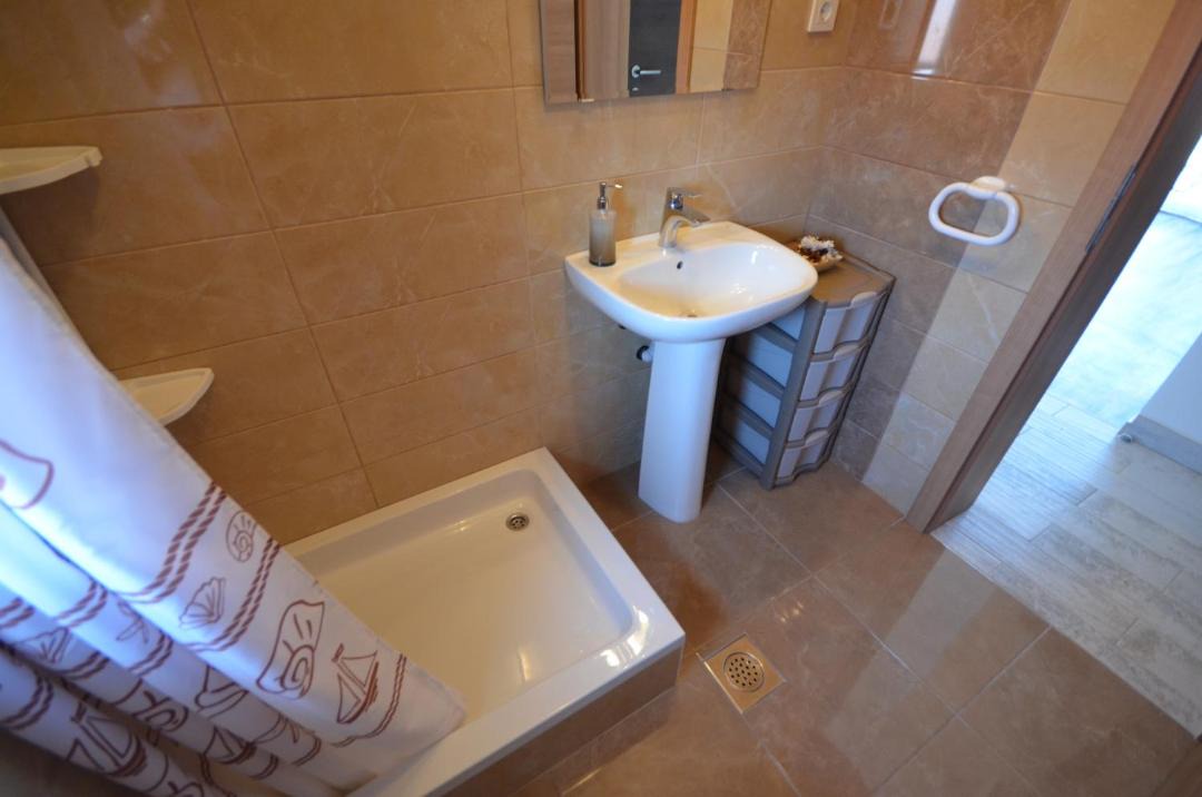 Photo of Bathroom in Vir