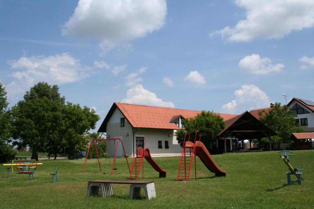 Photo of Others in Donji Vidovec