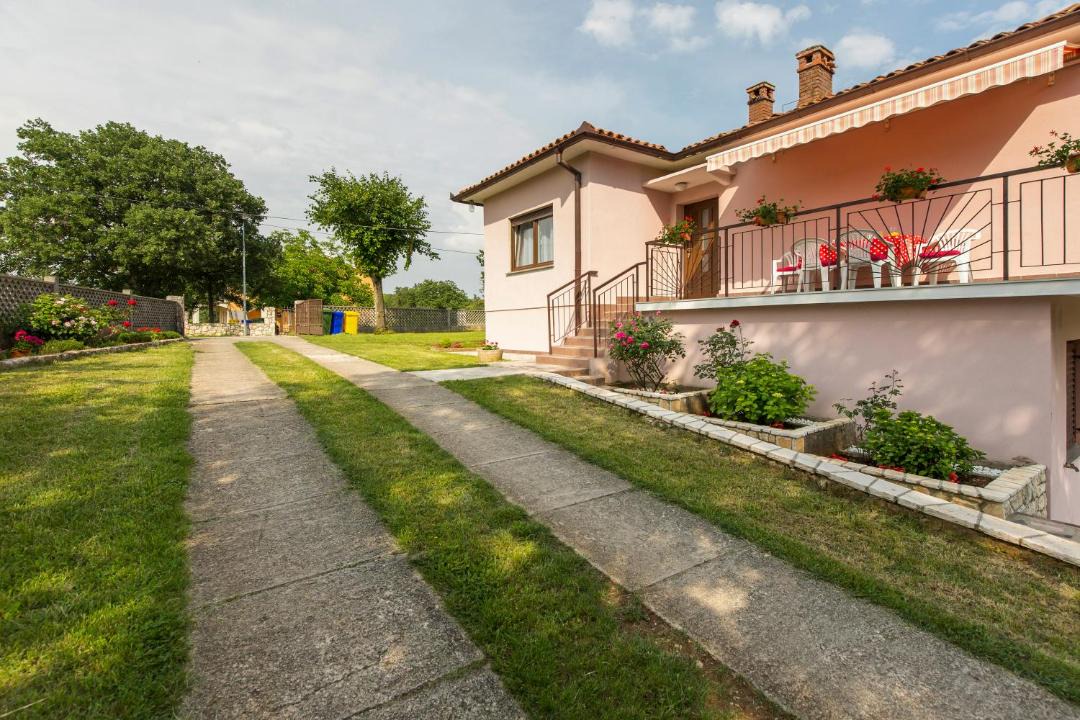Photo of Others in Strmac