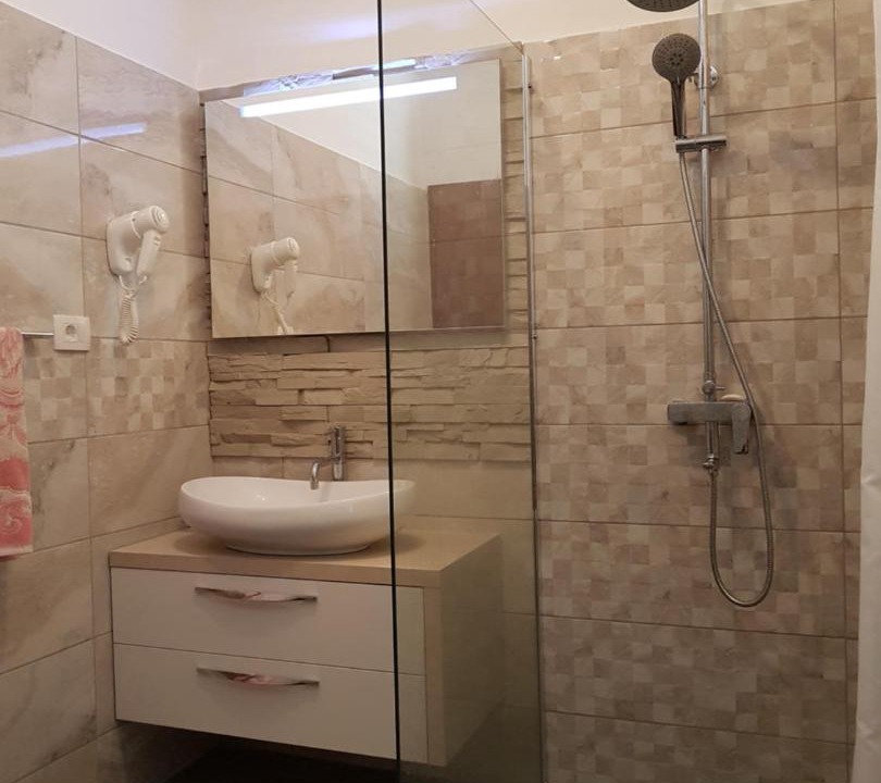 Photo of Bathroom in Brist