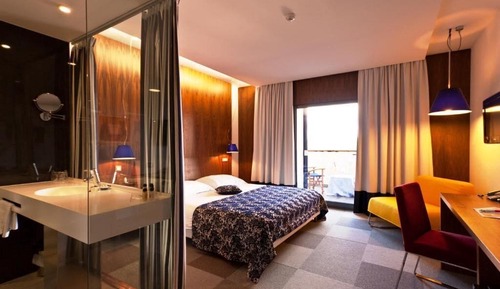 Superior Double or Twin Room, Partial Sea View