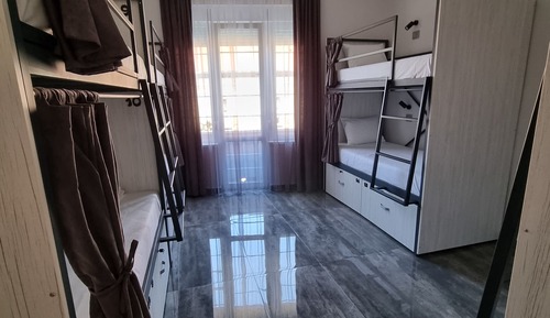 Shared Dormitory, Mixed Dorm
