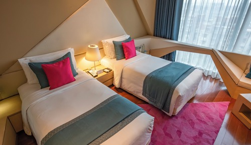 Premium Room, 1 Twin Bed (Airport View)