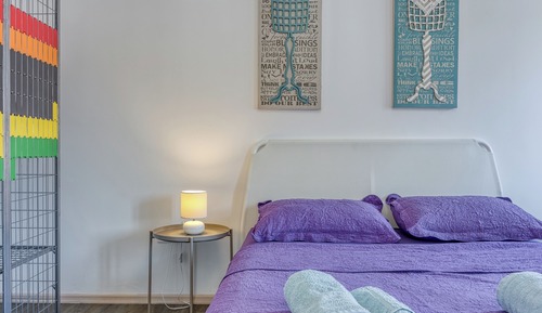 Family Studio, Microwave (Starfish Studio Apartment)