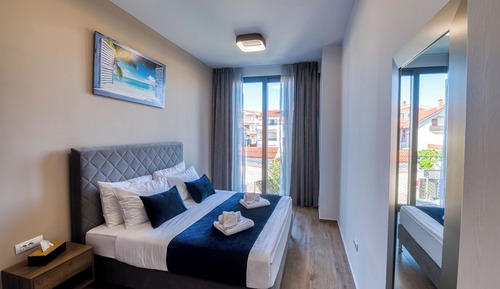Superior Apartment, 1 Bedroom, Pool Access, Garden View