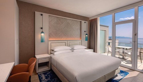 Deluxe Suite, 1 Bedroom (Beach)