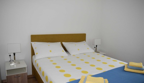 Apartment (Two Bedroom Apartment with Balcony)