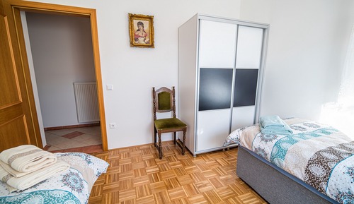 Apartment (Two Bedroom Apartment 2)