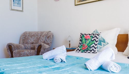 Apartment (3 Bedroom Apt with Sea View Terrace)