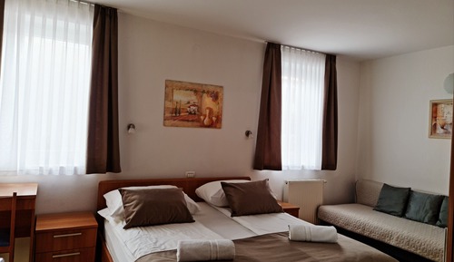 Premium Room
