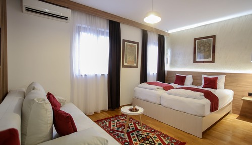 Triple Room