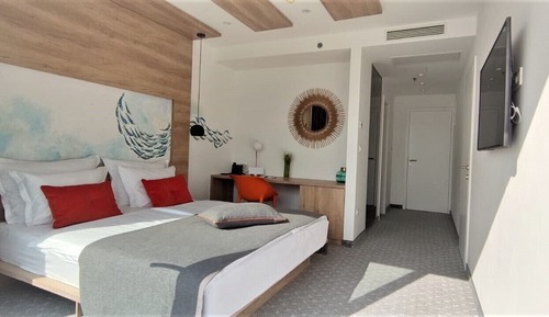 Economy room with sea view