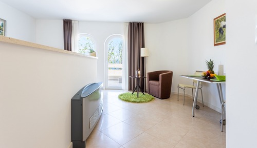 Studio Suite, Sea View