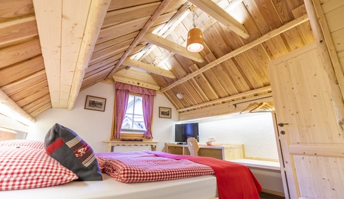 A1 - Duplex One-Bedroom Apartment with Balcony